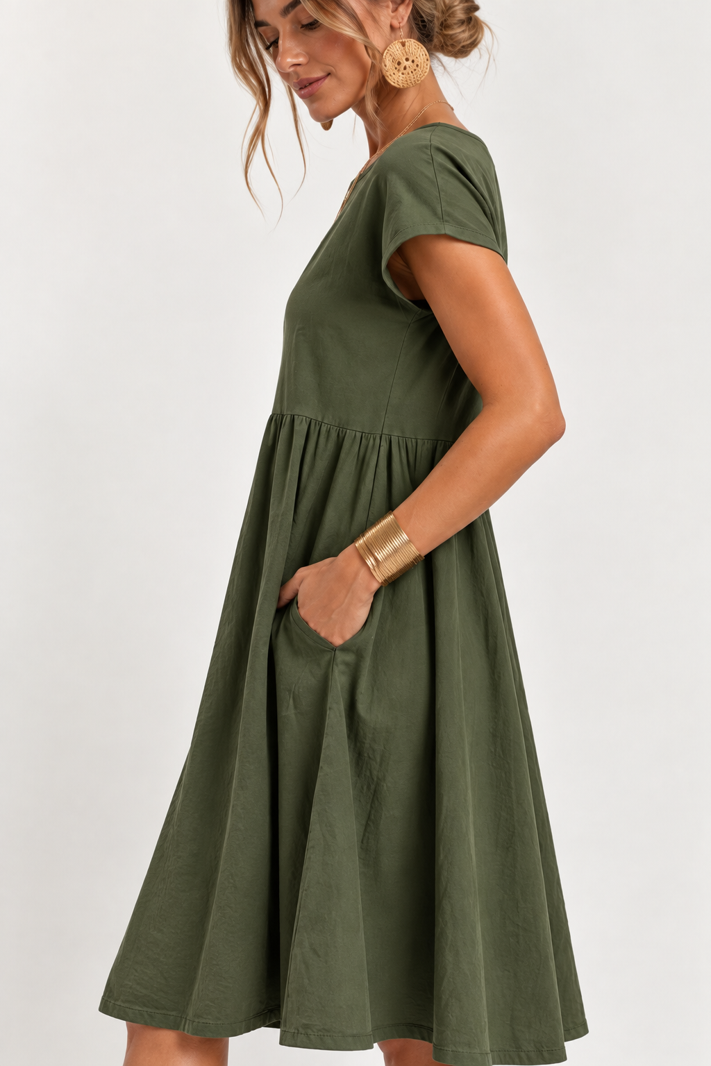 Aitana - Vestido Amplio de Cuello Redondo
