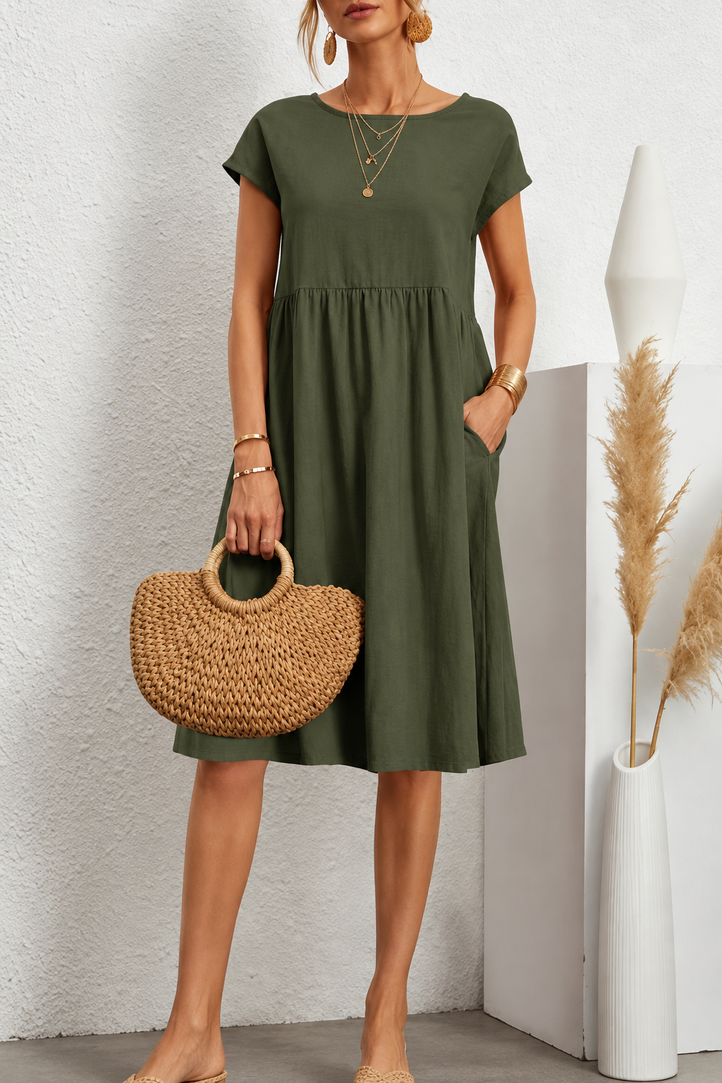 Aitana - Vestido Amplio de Cuello Redondo