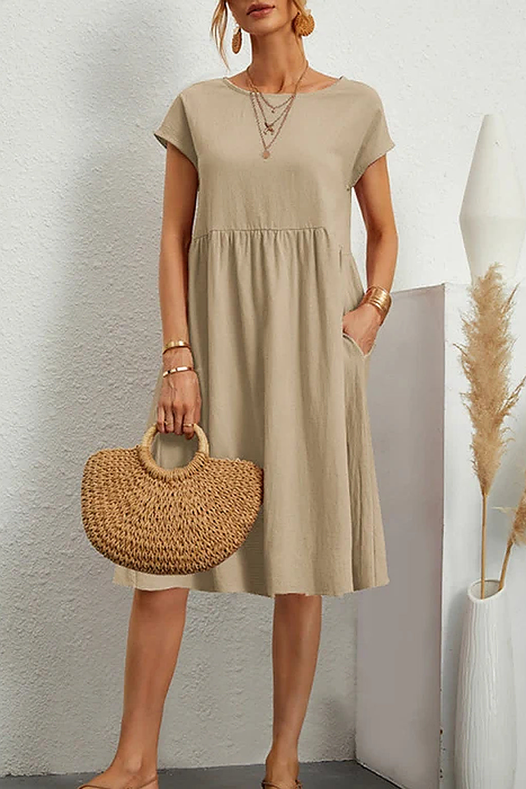 Aitana - Vestido Amplio de Cuello Redondo